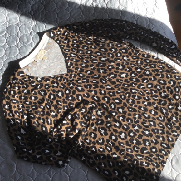 Michael Kors Brown Leopard V-Neck Sweater - Picture 2 of 7